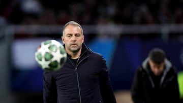 Flick iguala al mejor Xavi