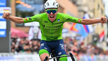 Pogacar, campeón del mundo en Zúrich con un ataque a 100 km de meta