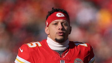 Mahomes splurges on luxury watches, tech and bikes for Chiefs blockers, underscoring leadership, gratitude and the quarterback’s massive earning power.