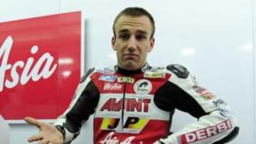 Zarco domina sobre mojado los primeros libres de Moto2