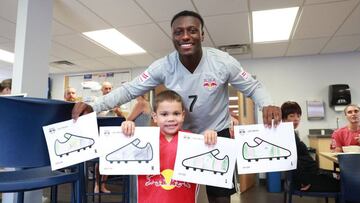 Los Red Bulls jugarán con botines diseñados por niños con cáncer