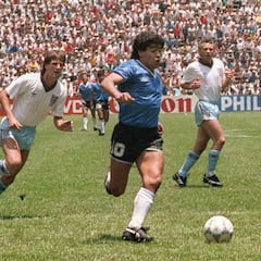 ¿Por qué a Diego Maradona lo apodaron Barrilete Cósmico?