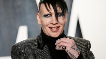 Marilyn Manson se entregará a la policía, ya que hay una orden de arresto en su contra por dos cargos de delito menor que supuestamente cometió en 2019.