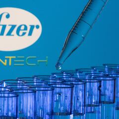 Pfizer revela los resultados de su vacuna adaptada a Ómicron
