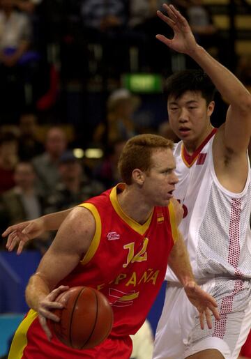 El estreno de Pau Gasol con España se retrasó por este ala-pívot californiano, que fue a los Juegos de Sydney en el 2000 en su lugar y obtuvo el pasaporte al casarse con una valenciana. Rogers, que en aquel campeonato promedió 9,7 puntos y 4 rebotes, llegó a España en el verano de 1988; fichó por el Real Madrid, donde sólo permaneció una temporada. También jugó en el Pamesa Valencia (en dos etapas diferentes), el CB Murcia, el Cáceres y el Caprabo Lleida. Valencia fue, precisamente, la ciudad en la que afincó tras retirarse. Ahora vive en EE UU y está en la directiva de los Washington Wizards.