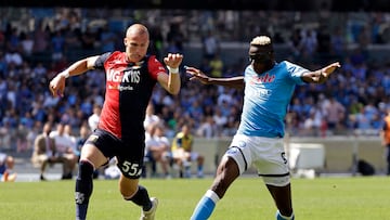 Partido de Serie A entre Napoli y Genoa.