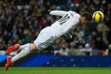 El colombiano marcó gol y salió lesionado a los 20 minutos del primer tiempo. 