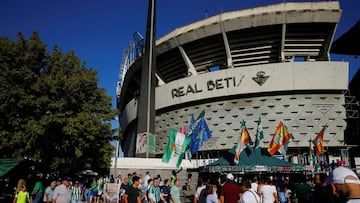 Estadio Benito Villamarin, Seville, Spain - October 4, 2018  General view outside the stadium before the match   REUTERS/Marcelo del Pozo