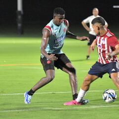 Selección Colombia realiza segunda práctica con 7 jugadores