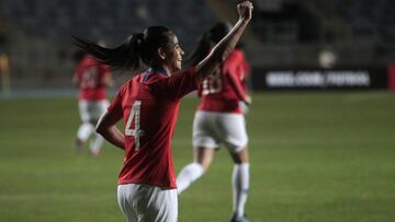 Futbol, Chile vs Uruguay.
Partido amistoso Femenino 2019.
La jugadora de Chile Francisca Lara celebra con sus compaeras despues de convertir un gol, durante el partido amistoso contra Uruguay disputado en el estadio Bicentenario El Teniente de Rancagua, Chile.
08/10/2019
Jorge Loyola/Photosport
Football, Chile vs Uruguay.
Friendly match 2019.
The Chilean Francisca Lara player celebrates with her teammates after scoring, during a friendly match against Uruguay at the El Teniente stadium in Rancagua, Chile.
08/10/2019
Jorge Loyola/Photosport