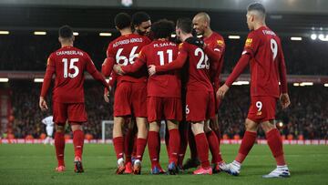 El Liverpool celebra un gol en un partido de la Premier.