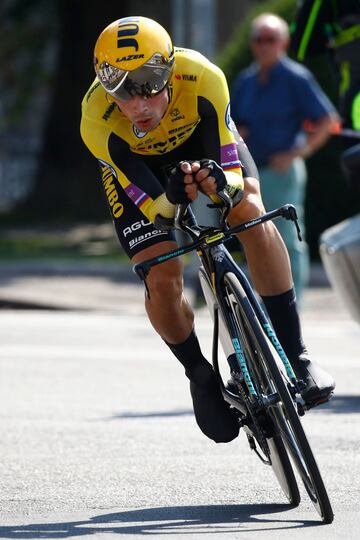 Contrarreloj cargada de emociones en el Giro de Italia 