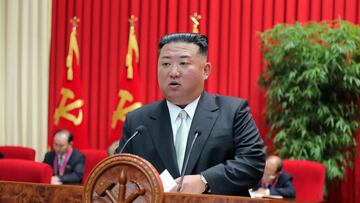 North Korean leader Kim Jong-un speaks during a visit to the Central Officers School of the ruling Workers' Party in Pyongyang, North Korea, in this undated photo released on October 18, 2022 by North Korea's Korean Central News Agency (KCNA).      KCNA via REUTERS    ATTENTION EDITORS - THIS IMAGE WAS PROVIDED BY A THIRD PARTY. REUTERS IS UNABLE TO INDEPENDENTLY VERIFY THIS IMAGE. NO THIRD PARTY SALES. SOUTH KOREA OUT. NO COMMERCIAL OR EDITORIAL SALES IN SOUTH KOREA.