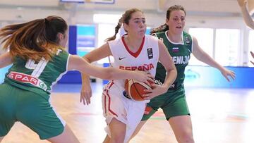 España gana con claridad y se cita en cuartos con Turquía