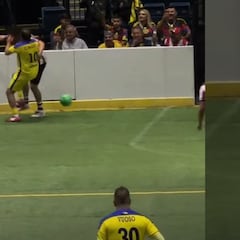 Cuauhtémoc Blanco sufre agresión en juego de leyendas