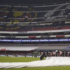 Decrece el número de aficionados celestes en el Azteca