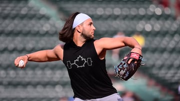 The 26-year-old player could leave the Toronto Blue Jays to join the Dodgers before the MLB trade deadline.