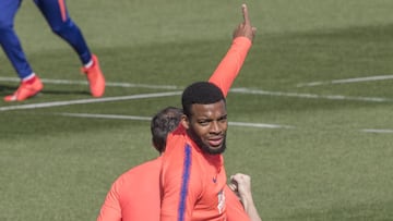 Lemar, durante un entrenamiento con el Atlético.