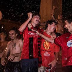 "Nosotros te queremos, Vicente quédate"