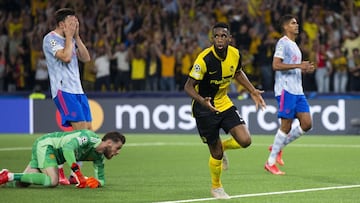 Young Boys se adjudicó los primeros tres puntos de la Champions a expensas del Manchester gracias a la anotación del atacante estadounidense sobre la hora.