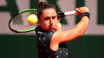 Sorribes cae en su estreno en la Chatrier; Carla, a tercera ronda