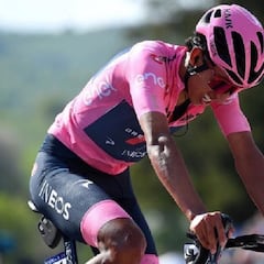 Egan Bernal: "Prefiero ganar la Vuelta para la triple corona"