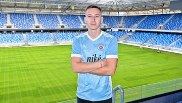 Saponjic ha sido presentado como nuevo jugador del Slovan de Bratislava.