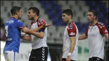 Imagen del encuentro entre el Real Oviedo y al Cultural Leonesa.