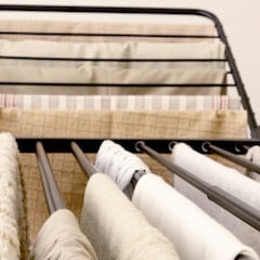 El truco para tender la colada en invierno: promete menos marcas y capacidad para secar hasta tres lavadoras