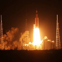 Were any people aboard NASA’s Artemis I on its mission to the Moon?