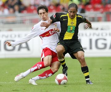 En año y medio en Dortmund jugó 25 partidos, sin mucha continuidad, fichó por el Everton en verano de 2007, jugando en el equipo inglés hizo sus mejores campañas como profesional.