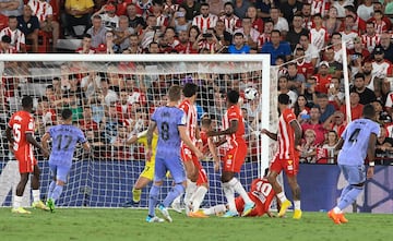 Alaba colocó juntó al palo el gol que decidió el choque.
