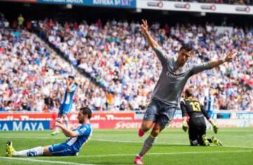 Cristiano Ronaldo lleva dos 'repóker' en el año. El primero, lo firmó ante el Granada el 4 de abril (tardó 58 minutos). El segundo, lo hizo al Espanyol hace dos semanas (tardó 73 minutos).