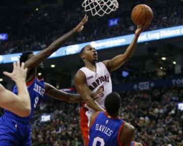 Lowry no tuvo piedad del peor equipo de la NBA.