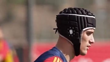 Gavi durante un entrenamiento con la selecci車n espa?ola.