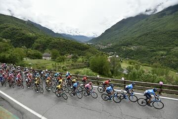Giulio Ciccone del Trek-Segafredo fue el ganador de la etapa entre Lovere y Ponte di Legno. Richard Carapaz se mantiene como líder de la general.