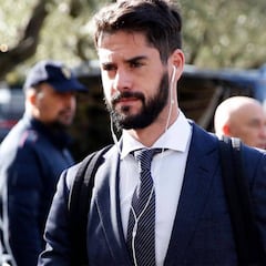 Solari le pone la cruz a Isco