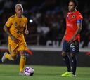 La broma del DT de Tigres por el polémico gol de Edu Vargas