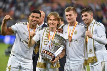 El Real Madrid campeón de la Supercopa de España. Luka Modric. Carlos Casemiro, Luka Modric, toni Kroos y Fede Valverde.