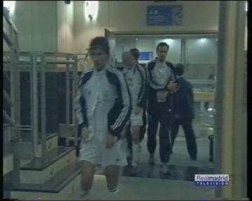 El 12 de diciembre de 2004 el Real Madrid empataba a uno contra la Real Sociedad cuando en el minuto 88 el colegiado Vicente José Lizondo Cortés decidió suspender el partido. Una llamada de ETA al diario Gara anunciaba que a las 21:00 horas iba a estallar un artefacto en el estadio Santiago Bernabéu, poco después de la hora prevista para el final del partido. 
