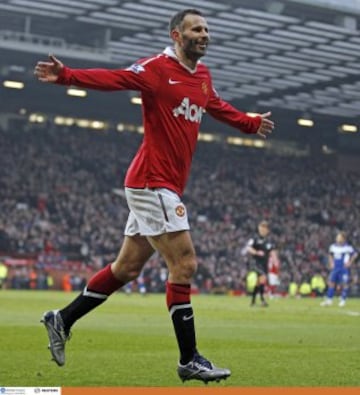 Ryan Giggs. Jugador-entrenador del Manchester United. Ni en los peores momentos ha abandonado a su club de toda la vida.