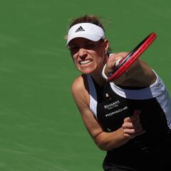 Kerber gana a una top-10 y Rybakina renuncia por enfermedad