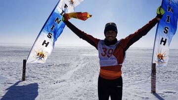 El c&aacute;ntabro que conquist&oacute; la helada carrera del Lago Baikal