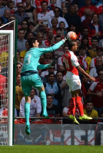 Arsenal se impuso por 1-0 al Chelsea, con gol de Oxlade-Chamberlain; y se quedó con la FA Community Shield por segundo año consecutivo.