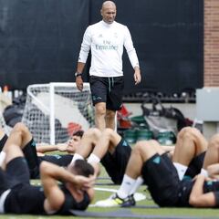 Zidane se llevará a 30 jugadores a la estadía blanca de Montreal