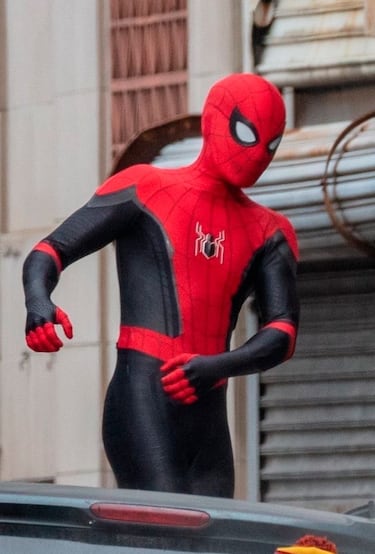 Spider-Man 3: Nuevas imágenes del rodaje con Tom Holland con el traje de Spidey