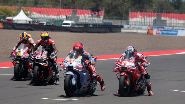 Favor de Márquez a Pecco pese al dominio total de las GP24