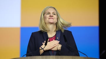 Kirsty Coventry agradece a la Asamblea su confianza.