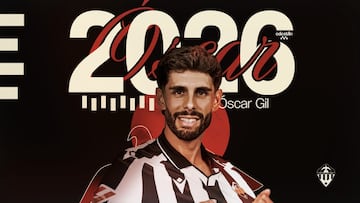 ?scar Gil renueva su contrato con el Castell¨®n por una temporada