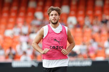 Primer entrenamiento de Nico con el Valencia.